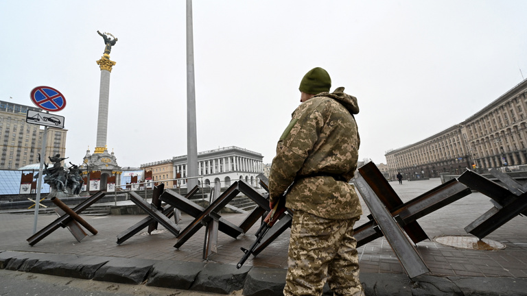 Szinte lehetetlen eljutni Kijevbe a háborús káoszban