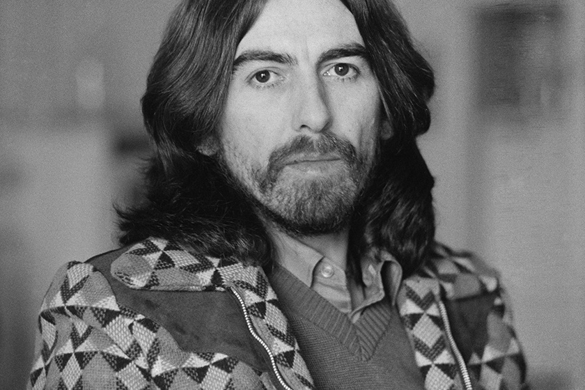 Ő a 20 éve elhunyt George Harrison egyetlen fia: Dhani zenész lett, akár az apja