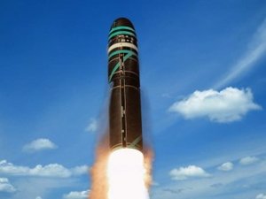 Felrobbant egy francia ballisztikus rakéta