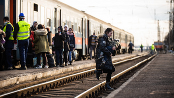 Ukrán nyelven indul információs blog az Azonnalin a menekülteknek