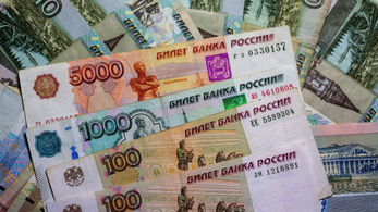 Porlad a rubel árfolyama, vele az orosz gazdaság esélyei