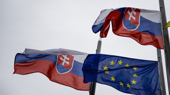Három orosz diplomatát utasít ki Szlovákia
