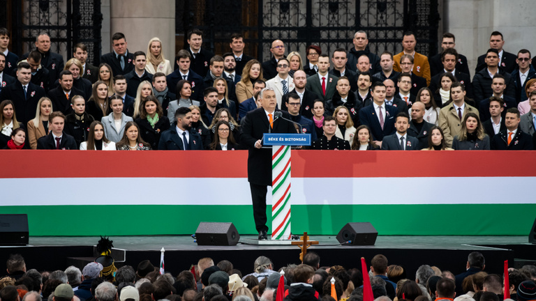 Orbán Viktor: Ne legyünk gyalogáldozat más háborújában!