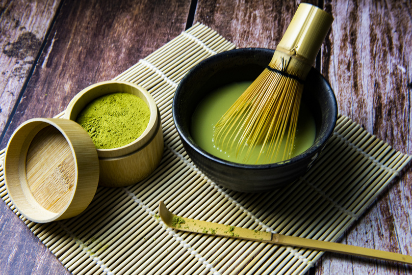 Májvédő, vértisztító, és beindítja az anyagcserét: a matcha tea 5 áldásos hatása