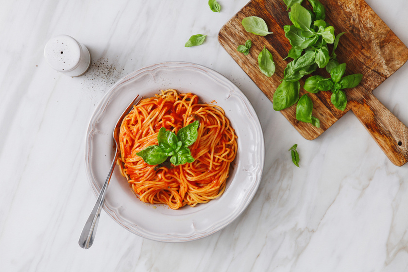 Húsmentes spagetti házi paradicsomszósszal: finom böjti fogás, amit a gyerekek is imádnak
