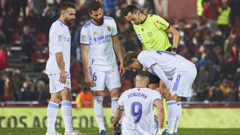 Eldőlt, játszhat-e Benzema az El Clásicón