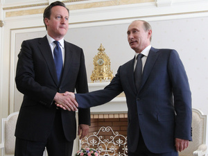 Cameron is Szíriáról tárgyal Putyinnal