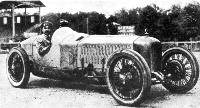 P1-es versenykocsi 1923-ból