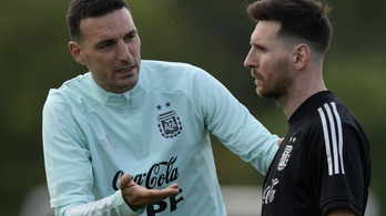 Az argentin kapitány azt kéri a szurkolóktól, addig élvezzék Messi játékát, amíg lehet