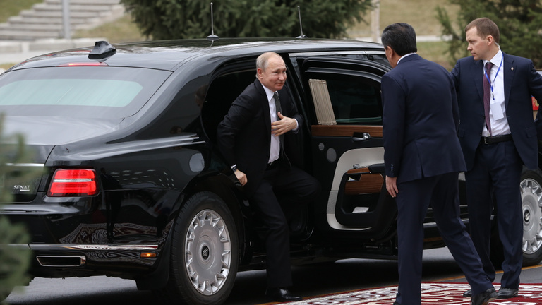 Putyin hattonnás limuzinja talán még egy atomtámadást is kibír