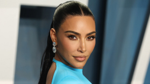 Sokkolta a rajongókat Kim Kardashian filter nélküli fotója