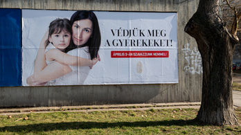 Itt van a disztópikus világ, ahol a Fidesz plakátját is betiltották az iskolában