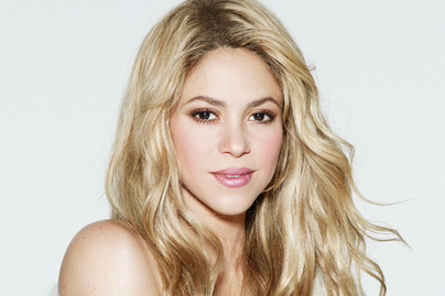 Shakira felismerhetetlenül nézett ki fekete hajjal a karrierje elején: így festettek az énekesnők a hírnév előtt