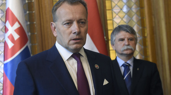 A szlovák házelnök attól tart, hogy Orbán Viktor és Putyin feldarabolja az országát