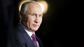 Túltöltötték a plasztikafüggő Putyin arcát?