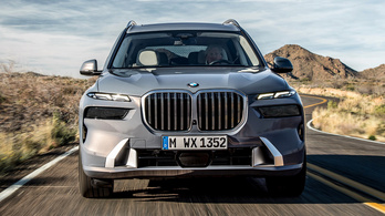 Itt az új BMW X7, még gonoszabb nézéssel