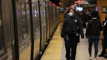 Hitelkártya buktathatja le a brooklyni metróban lövöldöző férfit