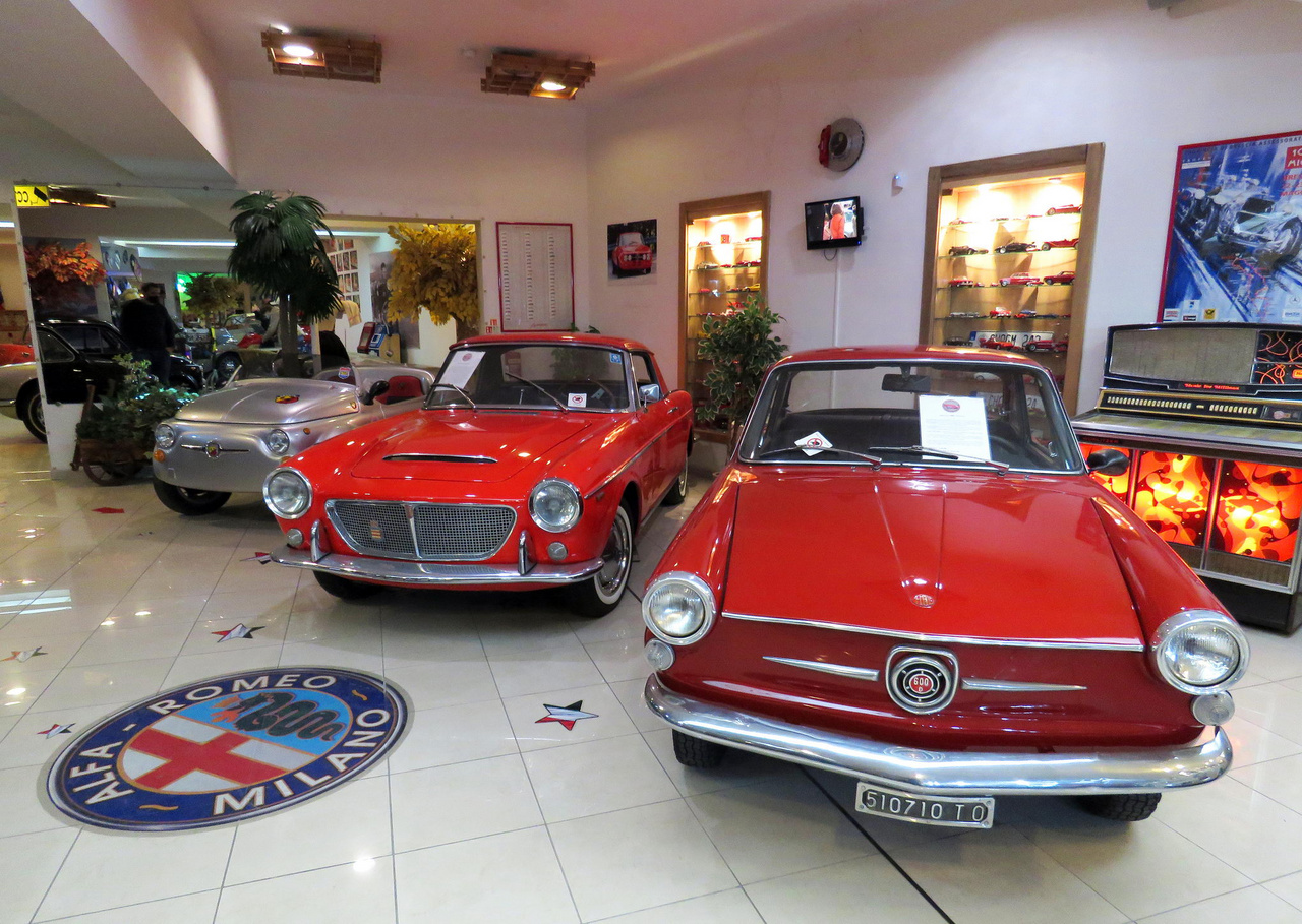 Fiat 595 Barchetta, Fiat 1200 kabrió, és Fiat 600 kupé az olasz soron. Az 1200-as kabrió a Fiat 1100 alapjaira épült, karosszériáját Pininfarinánál rajzolták meg, a 600-as kupé formaterve Vignale stúdiójának munkája. 