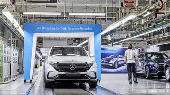 Szárnyal a Mercedes-Benz csúcskategóriás és elektromos szegmense, de kevesebb járművet adtak el az első negyedévben