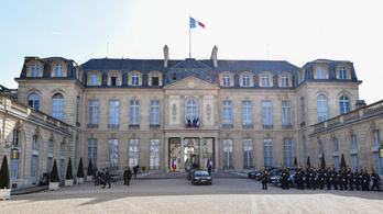 Akár Macron, akár Le Pen nyer, az Élysée-palotában pakolni fognak