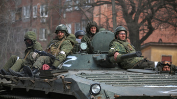 Egy orosz vezérőrnagy szerint az egész világgal háborúban állnak