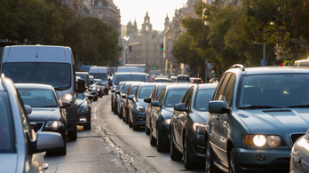 Autósok figyelem: hatalmas lezárások várhatók Budapesten