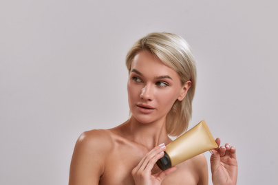 3 hasznos tipp, ha barnább arcbőrt szeretnél fény nélkül: ezekkel a termékekkel nem lesz foltos az eredmény