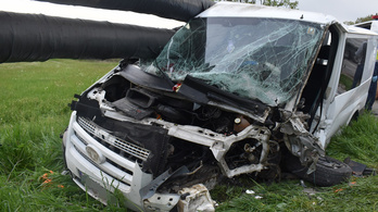 18 határsértővel karambolozott egy román sofőr Szarvason