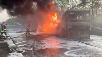 Súlyos közúti baleset Nyugat-Ukrajnában, legalább tizenhatan meghaltak