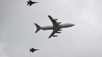 Felszállt a repülő, amelyet atomháborúban vetne be Moszkva