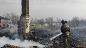 Kétszáz ház lángol, legalább öten meghaltak a szibériai tűzben