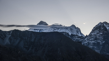 33 éves hegymászót sodort el a himalájai lavina