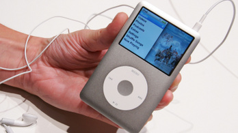 Az Apple 21 év után leállítja az iPod gyártását
