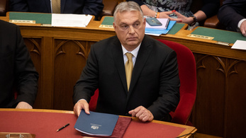 Orbán Viktor állandó védelmet adott a Kúria elnökének