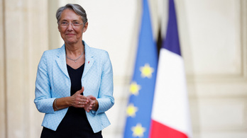 Harminc év óta először lett női miniszterelnöke Franciaországnak