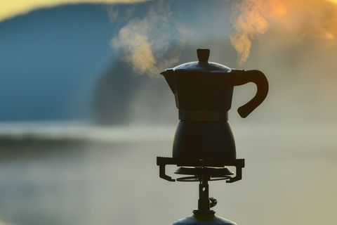 Így tisztítsd meg a kotyogós kávéfőzőt: nem kell hozzá vegyszer