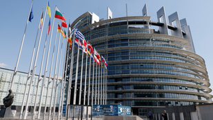 Az Európai Parlament kiterjesztené a jogállamisági vizsgálatot