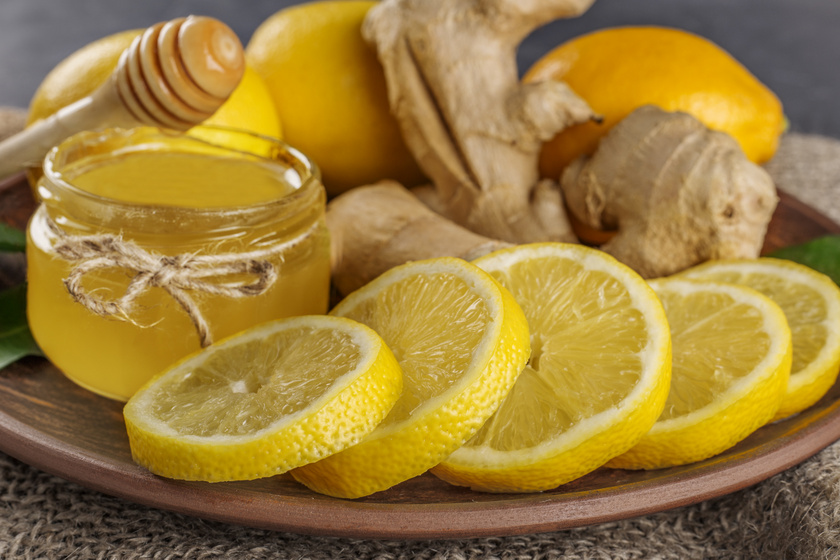 Házi citromszirup 10 perc alatt: csorgasd piskótára vagy ízesítsd vele a vizet