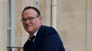 Nemi erőszakkal vádolják az új Macron-kormány egyik miniszterét