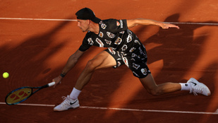 Djokovics és Fucsovics is könnyedén nyert a Roland Garroson