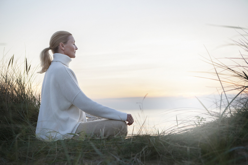 Csökkenti a stresszt, az álmatlanságot és a szorongást: a meditáció edzés az agynak