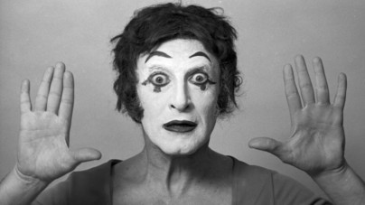 Több száz gyerek életét mentette meg, és a moonwalkot is ő ihlette - Marcel Marceau, a pantomimsztár
