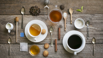 Ha a teában több a koffein, miért pont kávét iszunk?