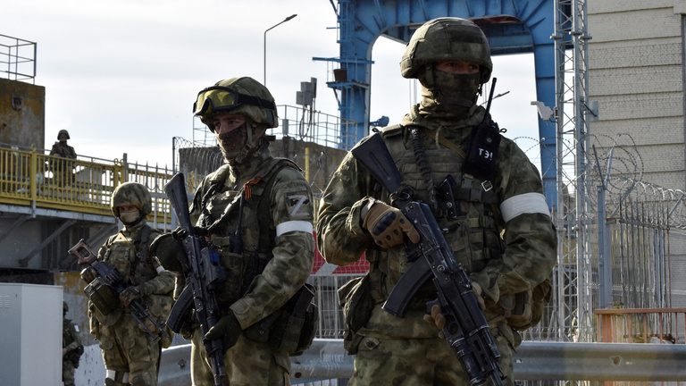 Embertelenül bánnak katonáikkal az oroszok, de az ukránoknál sem jobb a helyzet