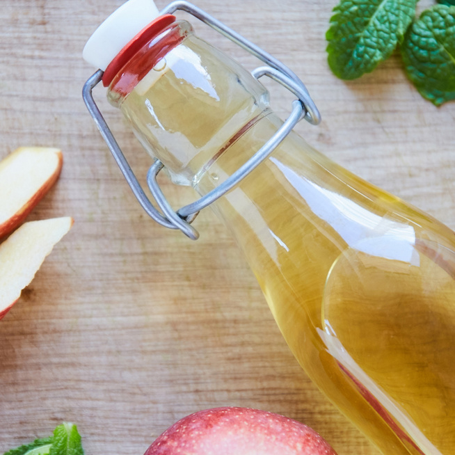 Méregtelenít és a fogyást is segíti: az almaecetet házilag is elkészítheted