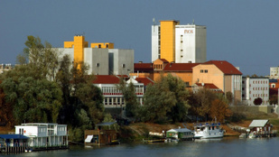 Csökkent a bevétel, nőtt az adózott eredmény a Pick Szegednél