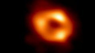 Egy fekete lyuk a galaxis szívében, mely bizonyítja, hogy Einsteinnek igaza volt