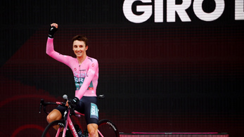 Történelmi ausztrál sikerrel ért véget a Giro d’Italia