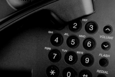 Egy telefonhívás milliókba is kerülhet: újra az arcátlan módszerrel próbálkoznak a csalók