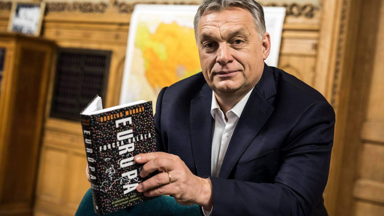 Milyen könyvekből merít ihletet Orbán Viktor?